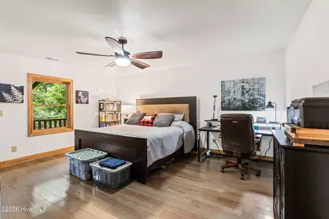 Bedroom - 380 Bear Trl, Murphy, NC 28906 photo 5 of 11