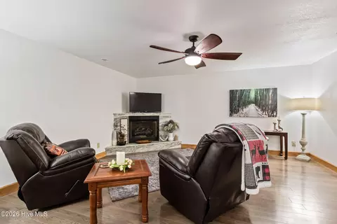 Living - 380 Bear Trl, Murphy, NC 28906 photo 4 of 4