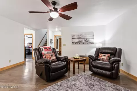 Living - 380 Bear Trl, Murphy, NC 28906 photo 3 of 4