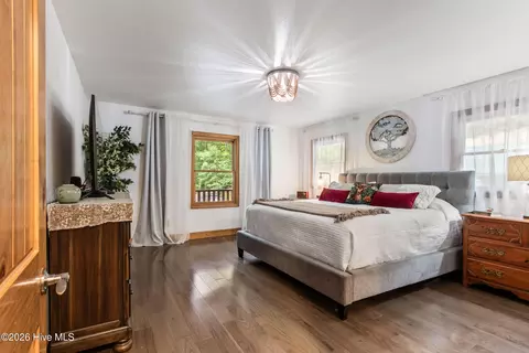 Bedroom - 380 Bear Trl, Murphy, NC 28906 photo 1 of 11