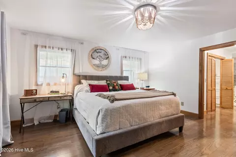 Bedroom - 380 Bear Trl, Murphy, NC 28906 photo 4 of 11
