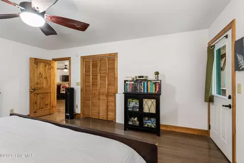 Bedroom - 380 Bear Trl, Murphy, NC 28906 photo 7 of 11