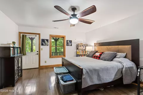 Bedroom - 380 Bear Trl, Murphy, NC 28906 photo 8 of 11