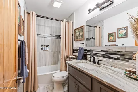 Bath - 380 Bear Trl, Murphy, NC 28906 photo 5 of 5