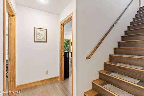 Entry Way - 380 Bear Trl, Murphy, NC 28906 photo 11 of 13
