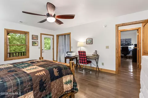 Bedroom - 380 Bear Trl, Murphy, NC 28906 photo 10 of 11
