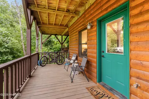 Exterior - 380 Bear Trl, Murphy, NC 28906 photo 6 of 16