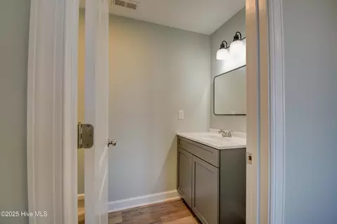 Bath - 320 Belt Rd, Hampstead, NC 28443 photo 1 of 6