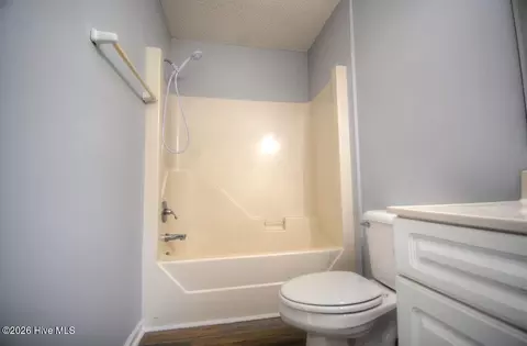Bath - 320 Belt Rd, Hampstead, NC 28443 photo 6 of 6