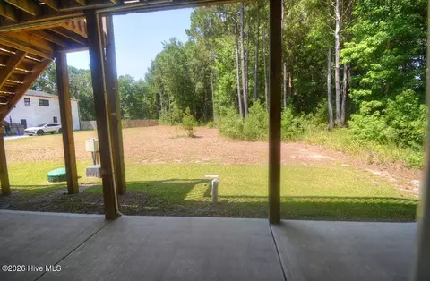 Exterior - 320 Belt Rd, Hampstead, NC 28443 photo 1 of 3