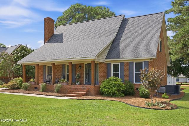 113 Essex Dr, Winterville, NC 28590