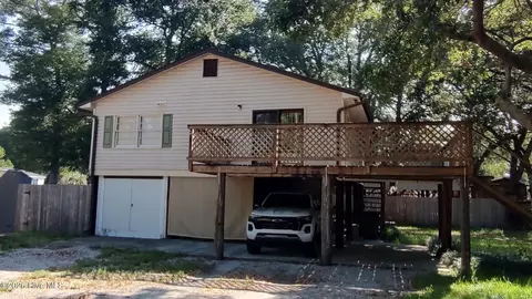 2001 Oakland Dr SW, Ocean Isle Beach, NC 28469