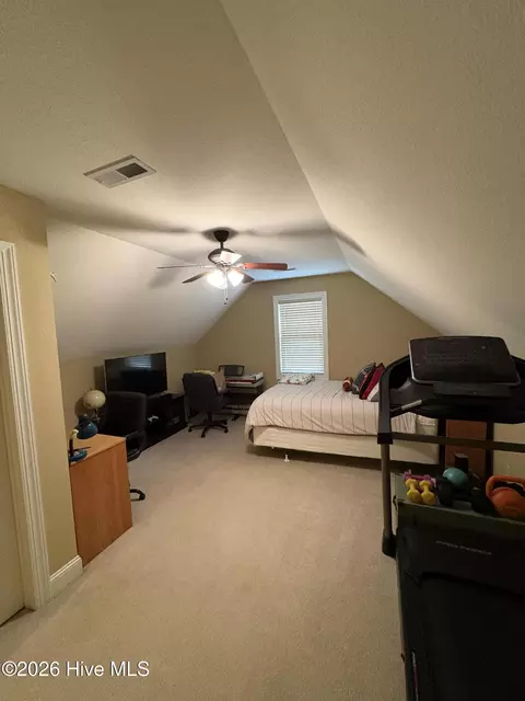 Bedroom - 135 Dean Dr, Chocowinity, NC 27817 photo 5 of 5