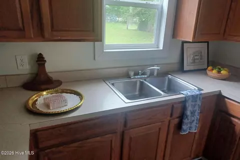 Other - 855 Pasteur St, New Bern, NC 28560 photo 6 of 11