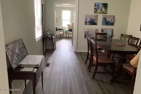 Dining - 855 Pasteur St, New Bern, NC 28560 photo 1 of 4