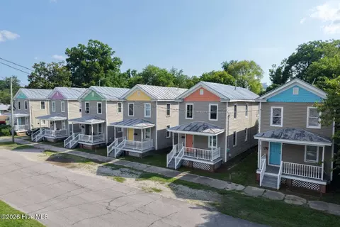 Exterior - 855 Pasteur St, New Bern, NC 28560 photo 6 of 6