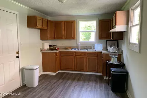 Other - 855 Pasteur St, New Bern, NC 28560 photo 5 of 11