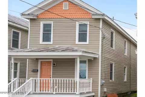 Exterior - 855 Pasteur St, New Bern, NC 28560 photo 2 of 6