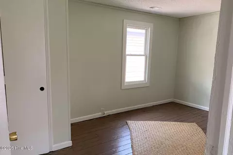 Bedroom - 855 Pasteur St, New Bern, NC 28560 photo 1 of 4