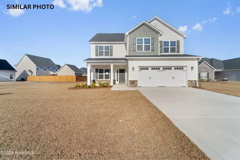1862 Olde Towne Pointe Blvd, Jacksonville, NC 28546