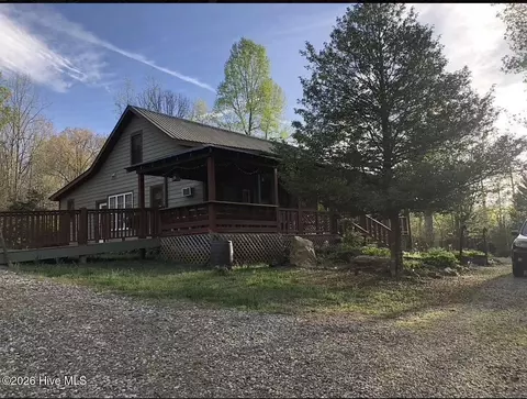 92 Ox Bow Ln, Blairsville, GA 30512
