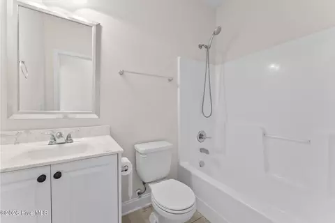 Bath - 3371 Tom Bartles Rd, Appling, GA 30802 photo 5 of 5