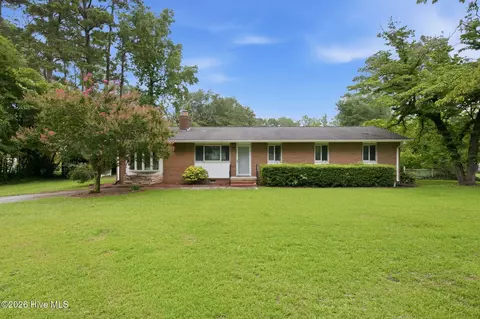 5004 Trent Woods Dr, Trent Woods, NC 28562