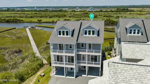 128 Sea Oaks Ct, North Topsail Beach, NC 28460