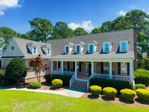 8818 Champion Hills Dr, Wilmington, NC 28411