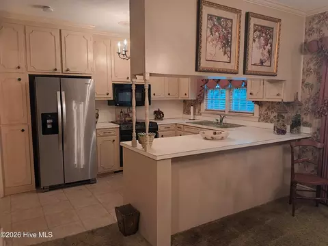 316 First St, Hookerton, NC 28538 photo 4