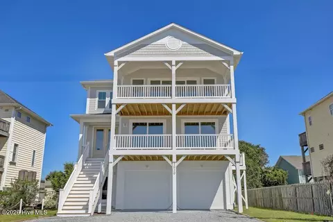 1919 N New River Dr, Surf City, NC 28445