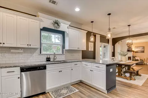 Kitchen - 392 Bella Rose Dr, Evans, GA 30809 photo 4 of 4