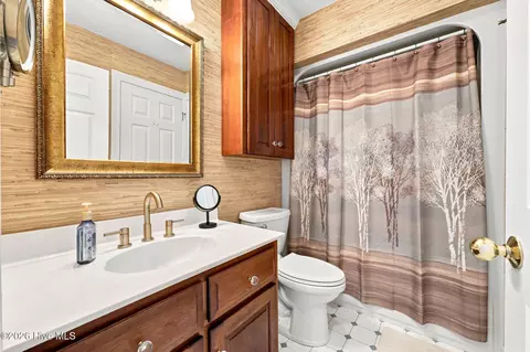 Bath - 268 Longleaf Dr, West End, NC 27376 photo 4 of 5