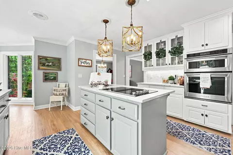 Kitchen - 268 Longleaf Dr, West End, NC 27376 photo 6 of 7