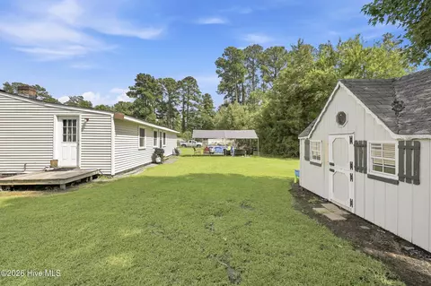 Exterior - 422 Pineview Dr, Edenton, NC 27932 photo 3 of 5