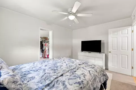 Bedroom - 422 Pineview Dr, Edenton, NC 27932 photo 2 of 6