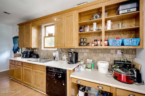 Kitchen - 4579 Ridgecrest Dr, Thomson, GA 30824 photo 2 of 3