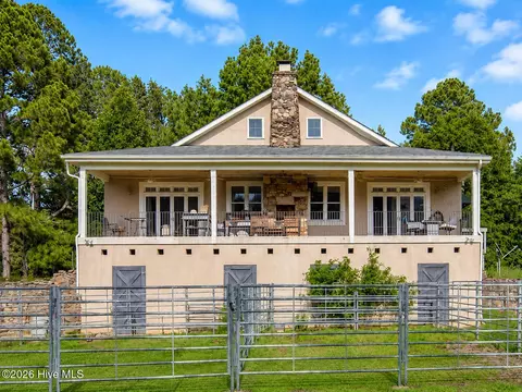 Exterior - 4579 Ridgecrest Dr, Thomson, GA 30824 photo 2 of 15