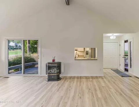Living - 70 Barton Hills Ct, Pinehurst, NC 28374 photo 2 of 5