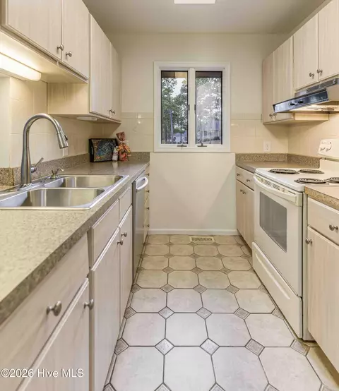 Kitchen - 70 Barton Hills Ct, Pinehurst, NC 28374 photo 1 of 5