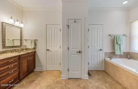Bath - 62 Stoneykirk Dr, Pinehurst, NC 28374 photo 3 of 6