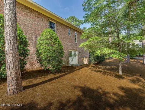 Exterior - 62 Stoneykirk Dr, Pinehurst, NC 28374 photo 5 of 9