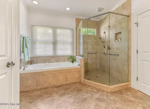 Bath - 62 Stoneykirk Dr, Pinehurst, NC 28374 photo 2 of 6