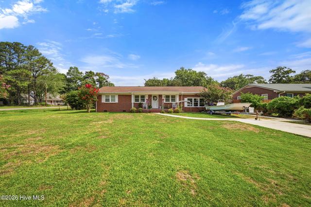 101 N Channel Haven Dr, Wilmington, NC 28409