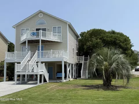 21 S Oak Dr, Surf City, NC 28445