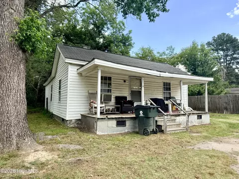 214 Louis Jenkins Dr, Bethel, NC 27812