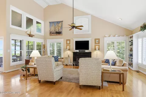 Living - 142 Oakleaf Dr, Pine Knoll Shores, NC 28512 photo 1 of 4