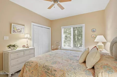 Bedroom - 142 Oakleaf Dr, Pine Knoll Shores, NC 28512 photo 5 of 8