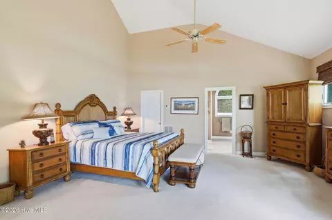 Bedroom - 142 Oakleaf Dr, Pine Knoll Shores, NC 28512 photo 4 of 8