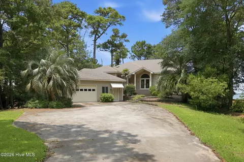 Exterior - 142 Oakleaf Dr, Pine Knoll Shores, NC 28512 photo 2 of 6